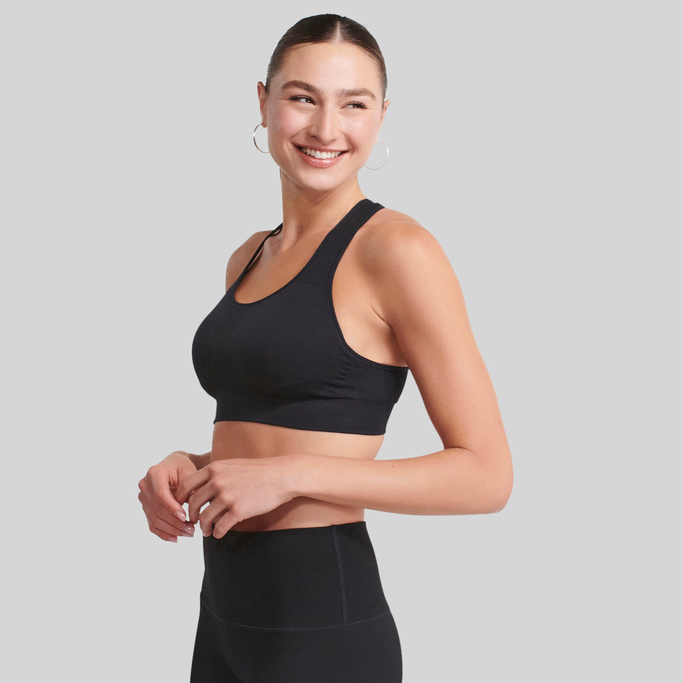 The Seamless Sports Bra (Sewn In Pads)