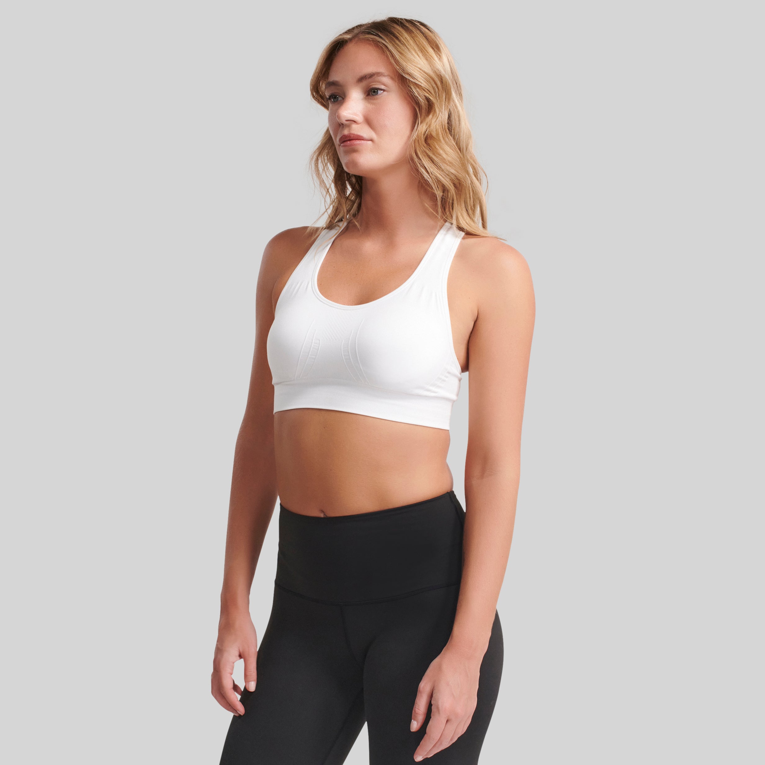 The Seamless Sports Bra (Sewn In Pads)